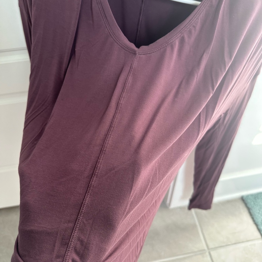 lululemon Long Sleeve Shirt - Picture 2 of 4